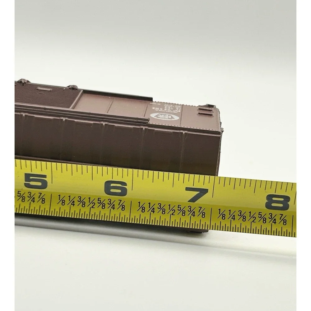 Bachmann HO Scale Triangle Pacific TPFX 5510 Brown‎ Box Car Freight Train Used